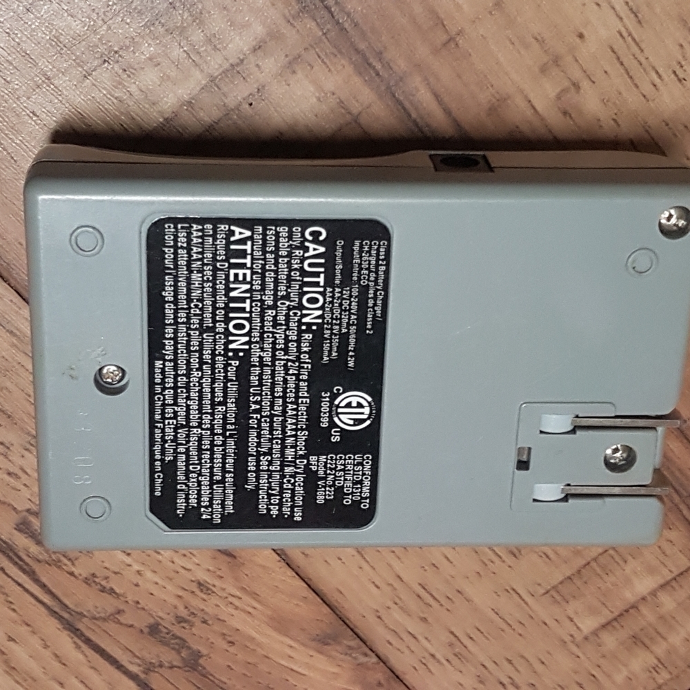 Battery Charger - Picture 2 of 2